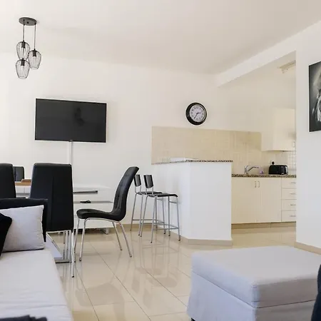 Villa Marshall